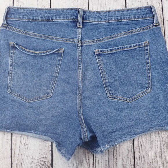 Old Navy Womens Sz 16 Jean Shorts Sky Hi A Line Button Fly High Rise Blue Denim - Picture 8 of 9